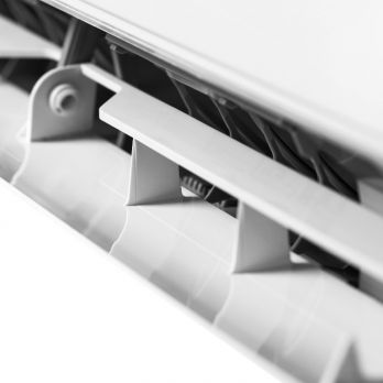 Electrolux EACS/I-09HFW/N8 серии Fusion Wave Super DC Inverter - регулировка жалюзи в кондиционере