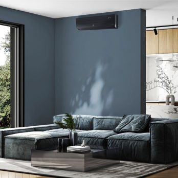 Сплит-системы Electrolux EACS/I-18HEN-BLACK/N8_24Y серии Enterprise Super DC Inverter  - фото в интерьере